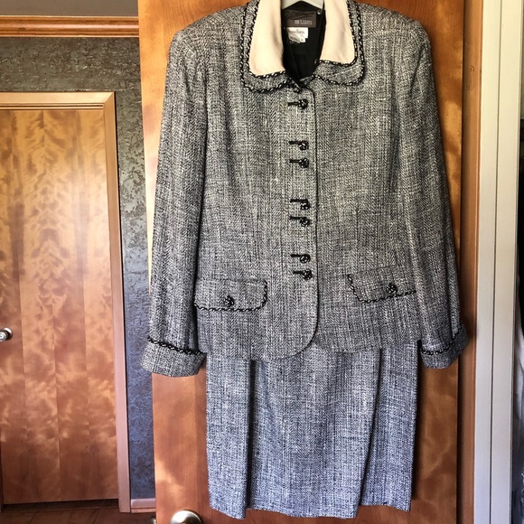 Rickie Freeman for T J Suits - Picture 1 of 2